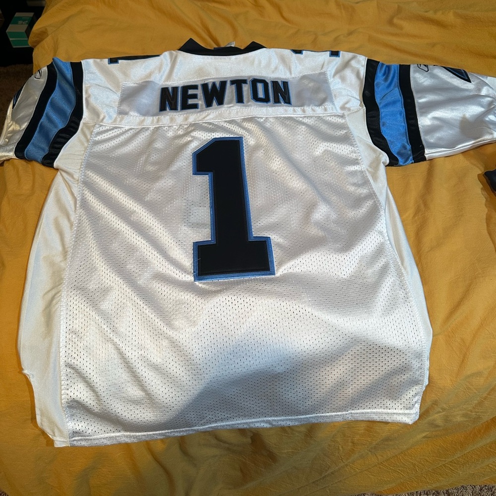 Men’s Size 48/Large Cam Newton Jersey